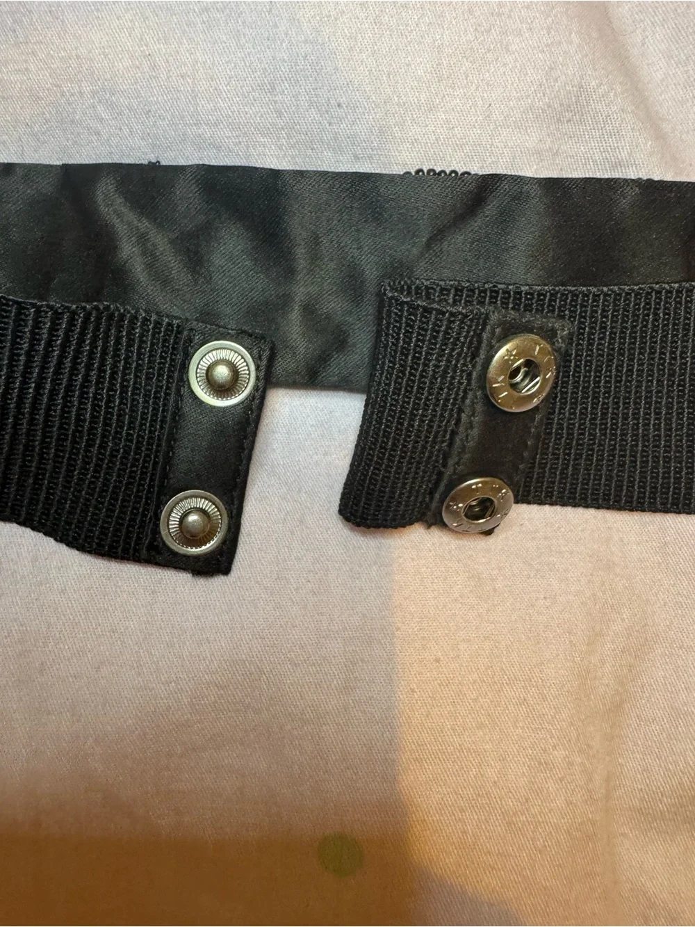 Loft beaded elastic belt